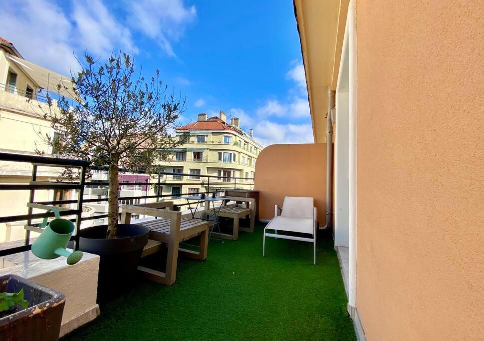 Toit-Terrasse Traversant Plein Centre 100M Du Lac Annecy Exterior foto